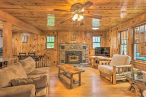 Tafton Cottage with Fire Pit and Grill Steps to Lake!